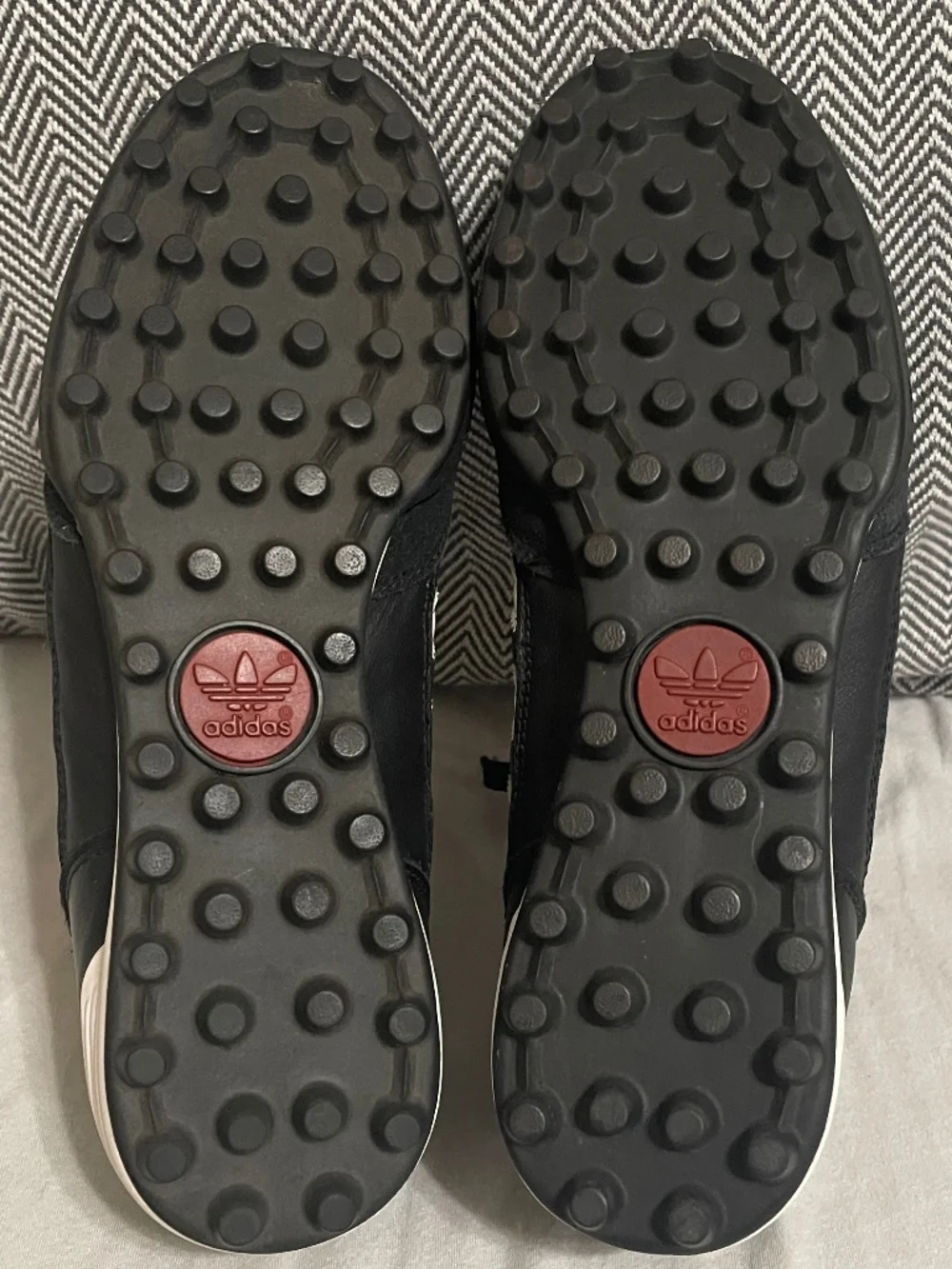 Adidas Mundial Team Black w/ White Stripes Turf Soccer Shoes - Size 6 US
